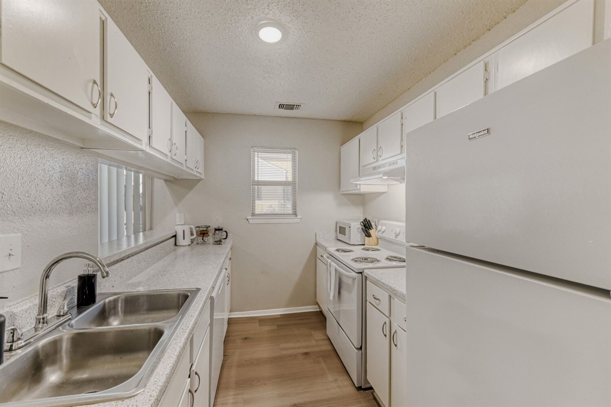 Bright, clean, and ready to cook up memories. 