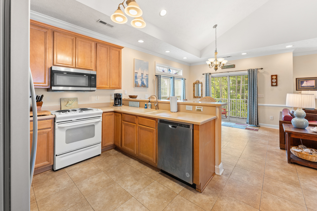 Kitchen - open concept floor plan