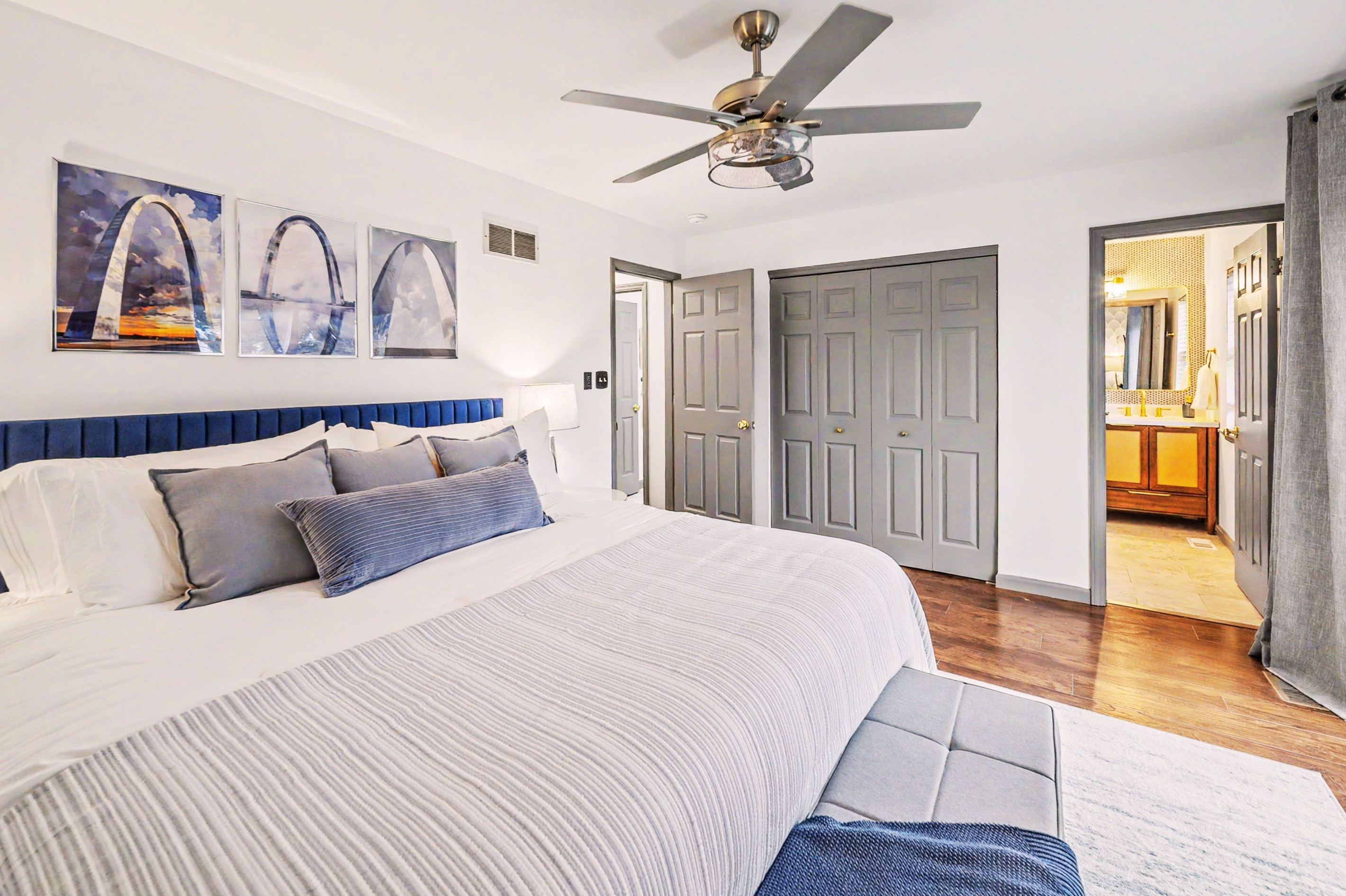 A luxurious and peaceful retreat after a day in the city.