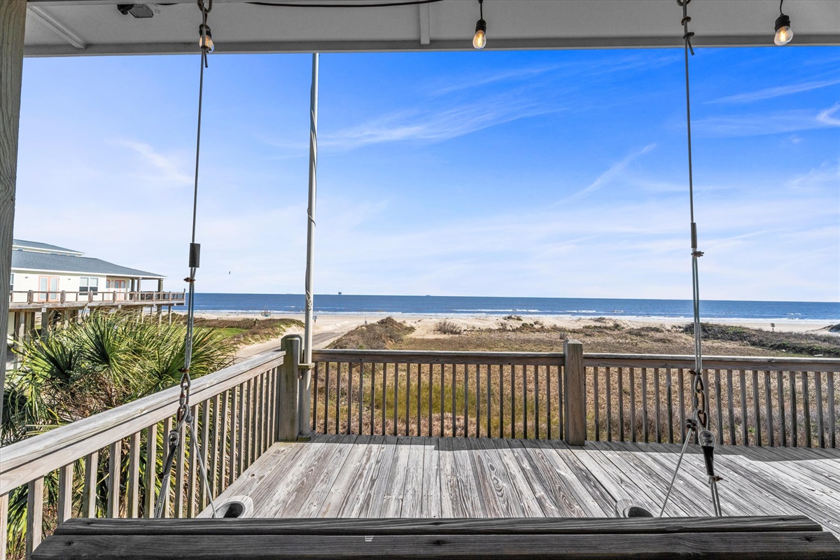 e05258729c514dca8b0430d572df0749 Large | Beachhouse | Texas | TX | Vacation Homes | Galveston | Crystal Beach | Kokomo | Breezy Days | Beachfront Elegance | Sunrise Serenity | Southern Sands Property Management, LLC