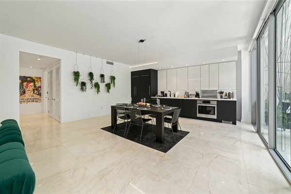 – Elegant tiled floors extend throughout the entire apartment.