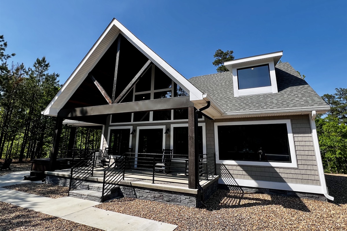 Rear Patio/Porch Area