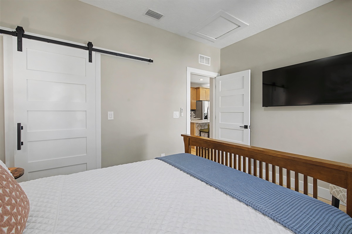 and a 45" roku smart tv