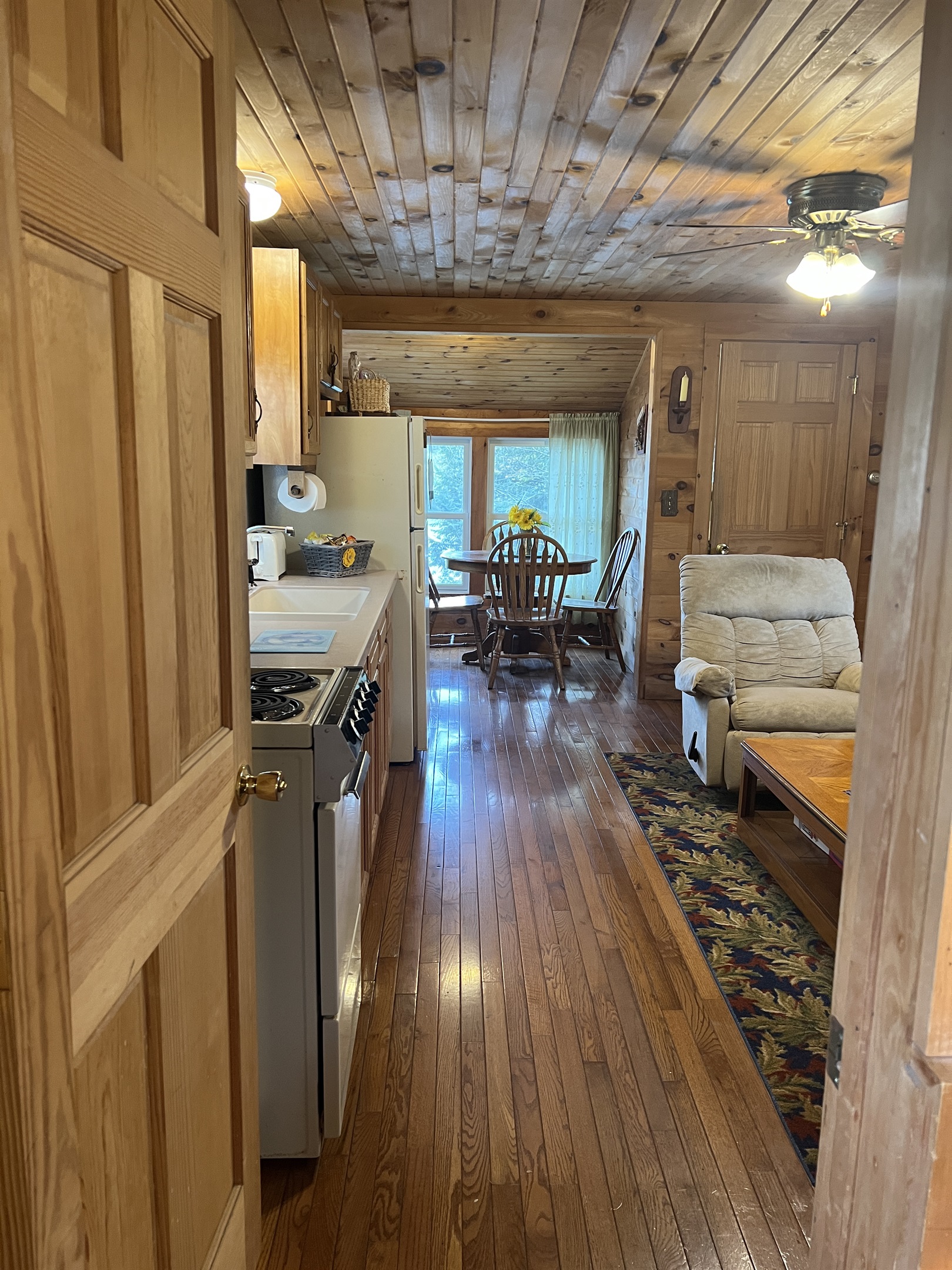 Kitchen, living and dining nook
