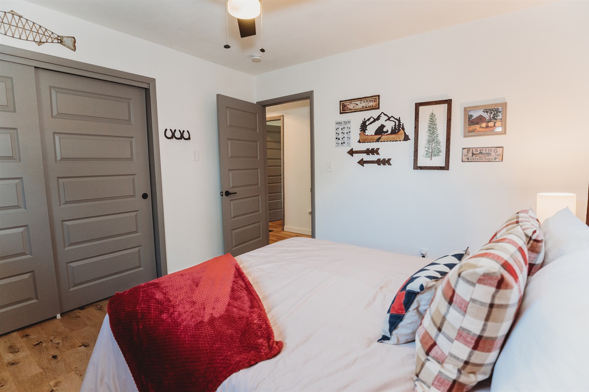 Cozy 2nd Bedroom with Blue-Ray Player, Family/Kids DVDs & Kids Books