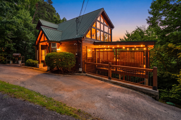 Sky View cabin in the evening is magical!