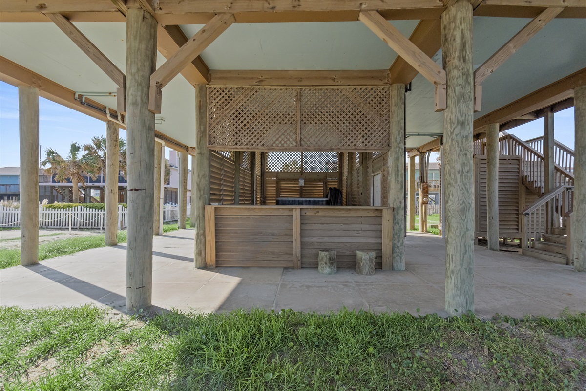 e09e1b75216c4e3b81e0e94ba3dabd27 Large | Beachhouse | Texas | TX | Vacation Homes | Galveston | Crystal Beach | Kokomo | Breezy Days | Beachfront Elegance | Sunrise Serenity | Southern Sands Property Management, LLC