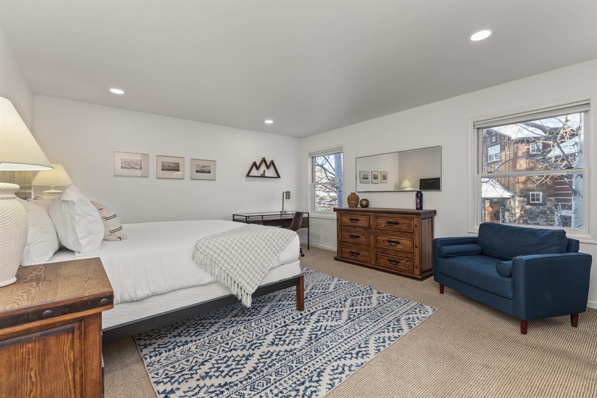 King Ensuite Bedroom