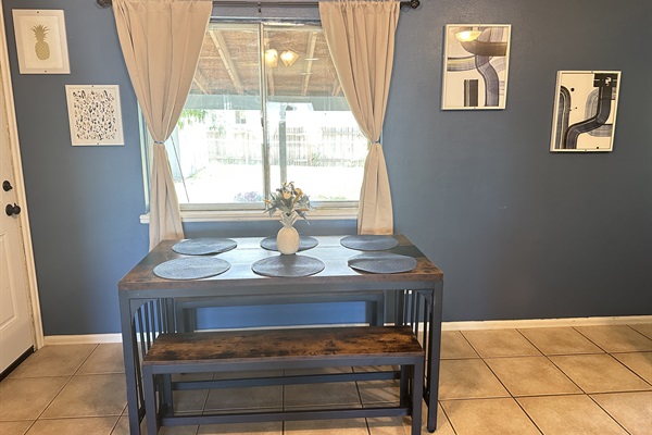 Enjoy meals with family or friends at the spacious 6-seater dining table.