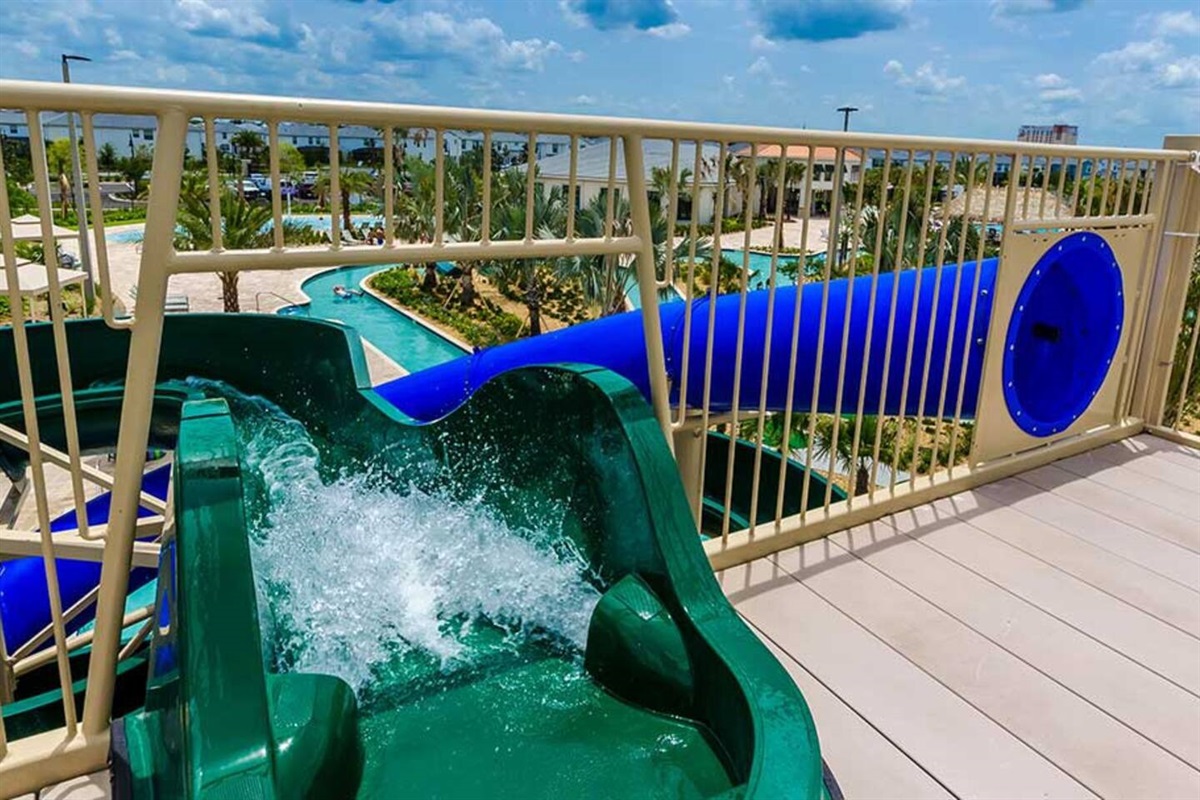 Dueling water slides