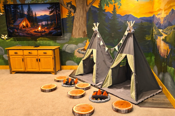 Bigfoot Bunk Room at Majestica Lodge: 4 bunk beds