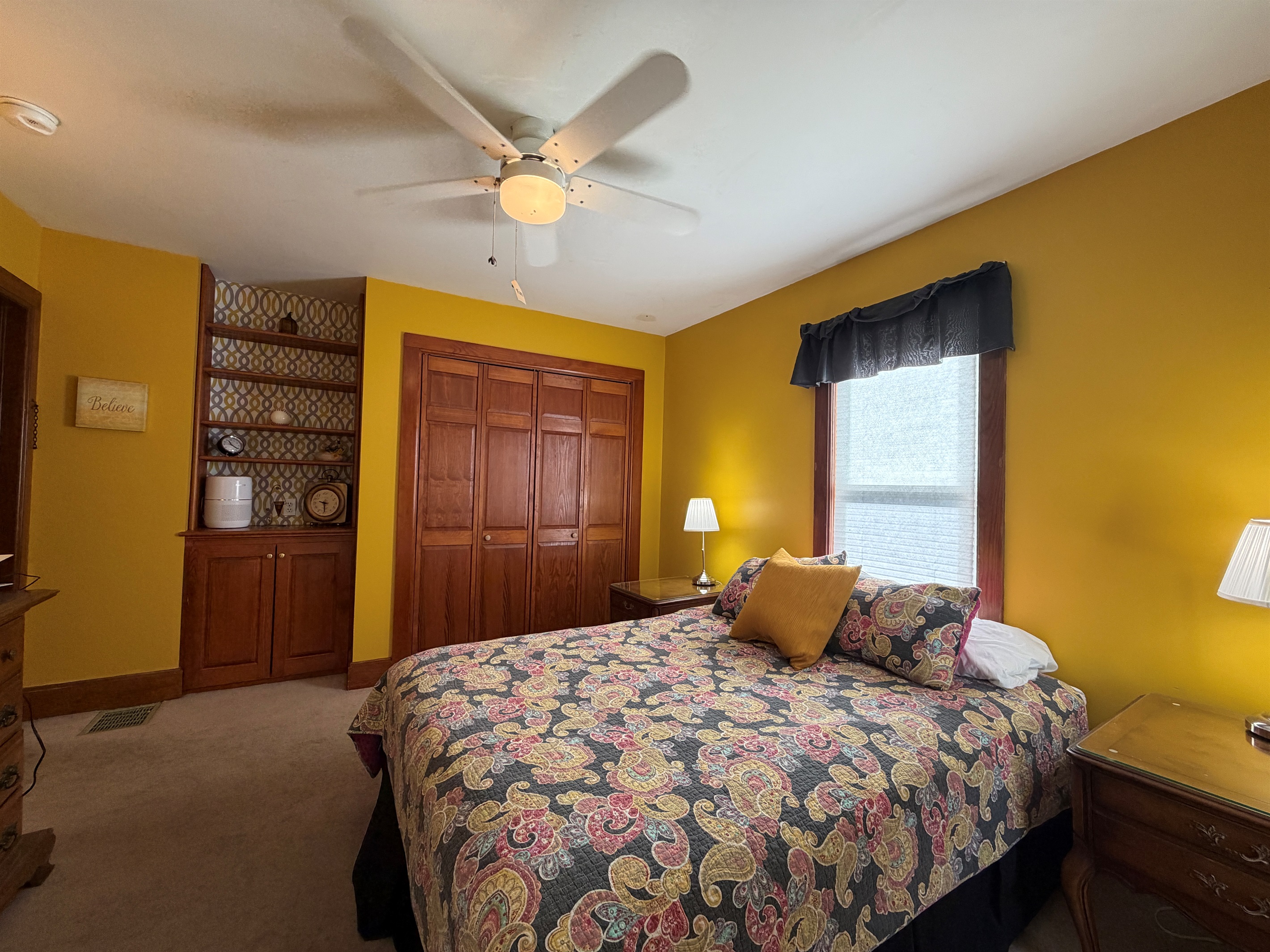 2nd Floor Queen bedroom #2 family suite, with 2 twins.