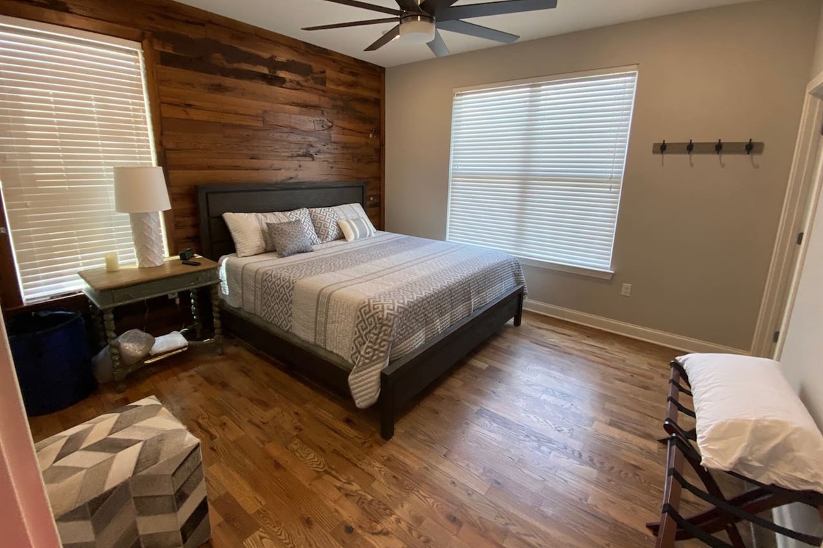 2nd main level king bedroom with en suite bath.