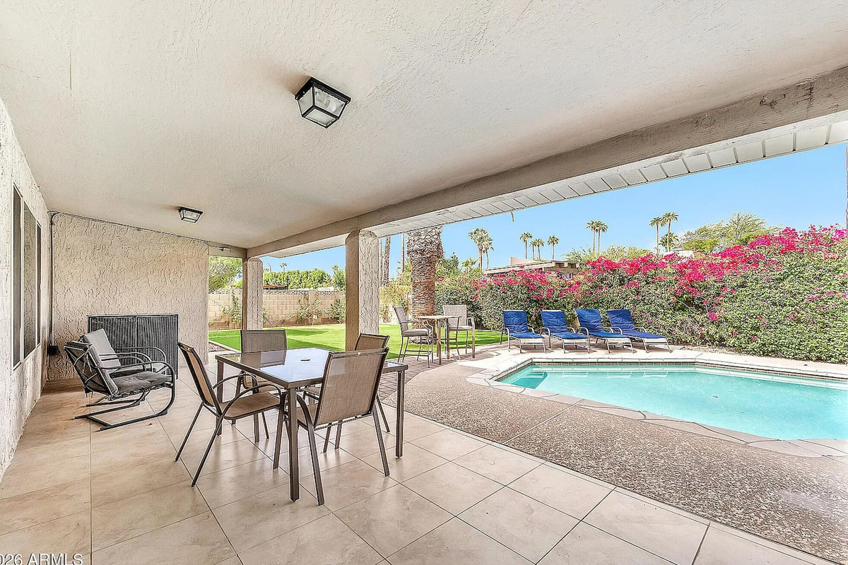Thunderbird Home photo
