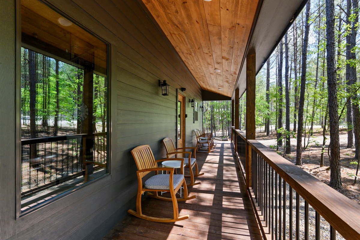 Wake up to birdsong and a forest breeze, with nature trails and outdoor adventures just around the corner.