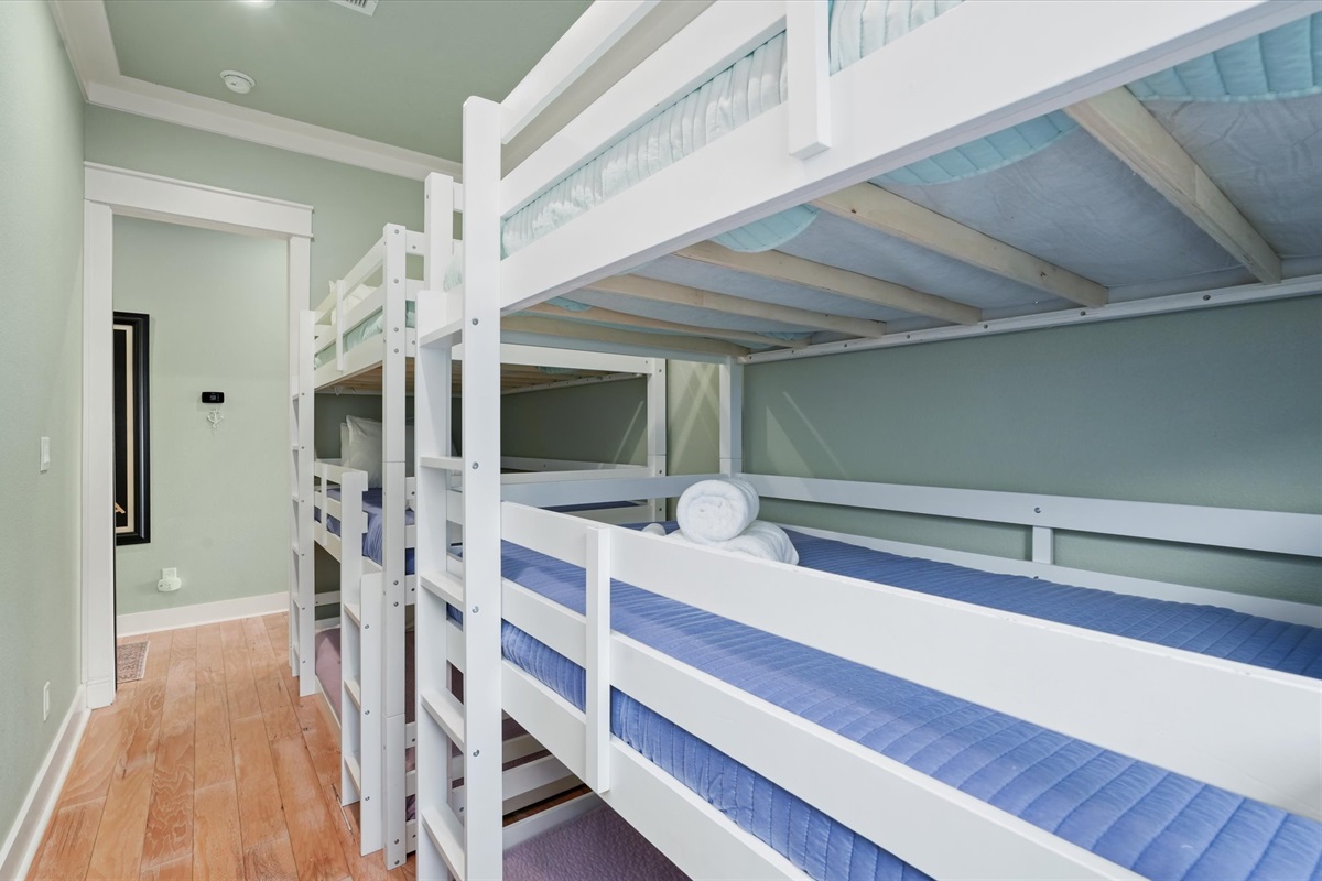 e0d69e9974cc49729fd1dce11126a299 Large | Beachhouse | Texas | TX | Vacation Homes | Galveston | Crystal Beach | Kokomo | Breezy Days | Beachfront Elegance | Sunrise Serenity | Southern Sands Property Management, LLC