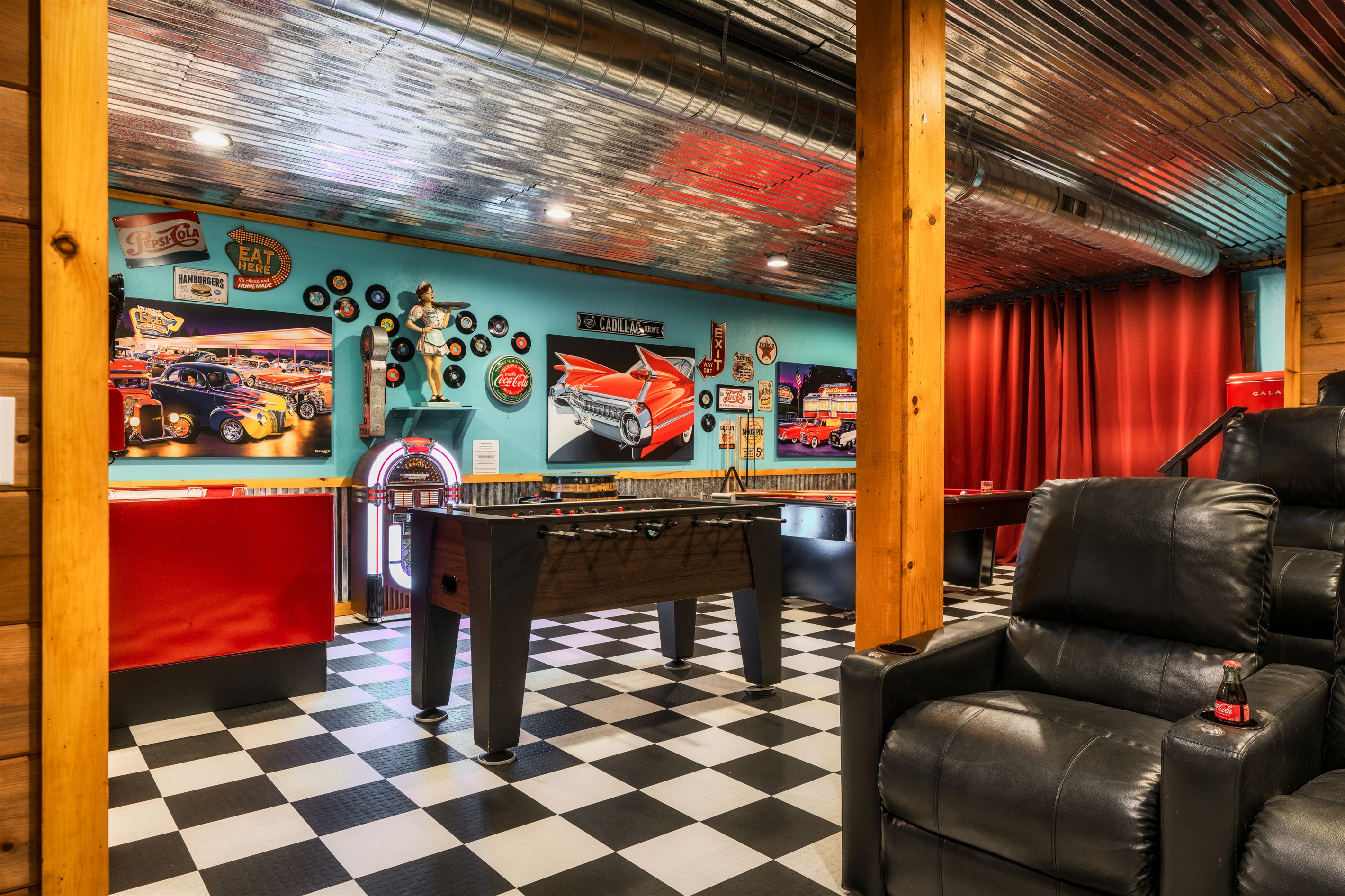 50's style game area