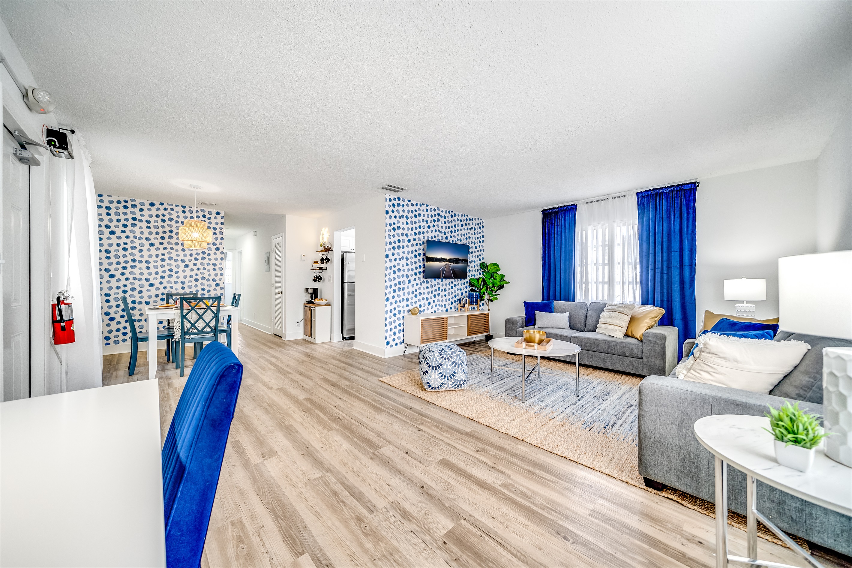 Condo in Peaceful Area - Palm Wave Says 4