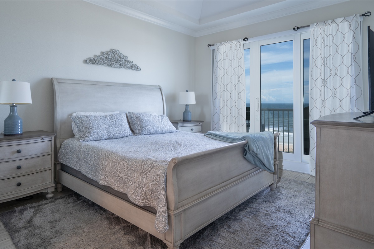 KING ROOM WITH A BALCONY