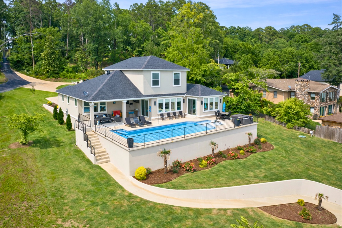 Use your Private Path to the Lake for Easy, Comfortable and Walkable Lake Access.