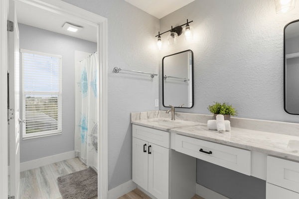 Upstairs Family bathroom
