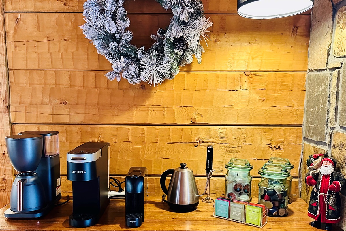 Start your mornings right at the cozy coffee bar, where you can brew your favorite blends of ground coffee, K-cups, Nespresso or tea. Savor a warm cup while soaking in the fresh mountain air!