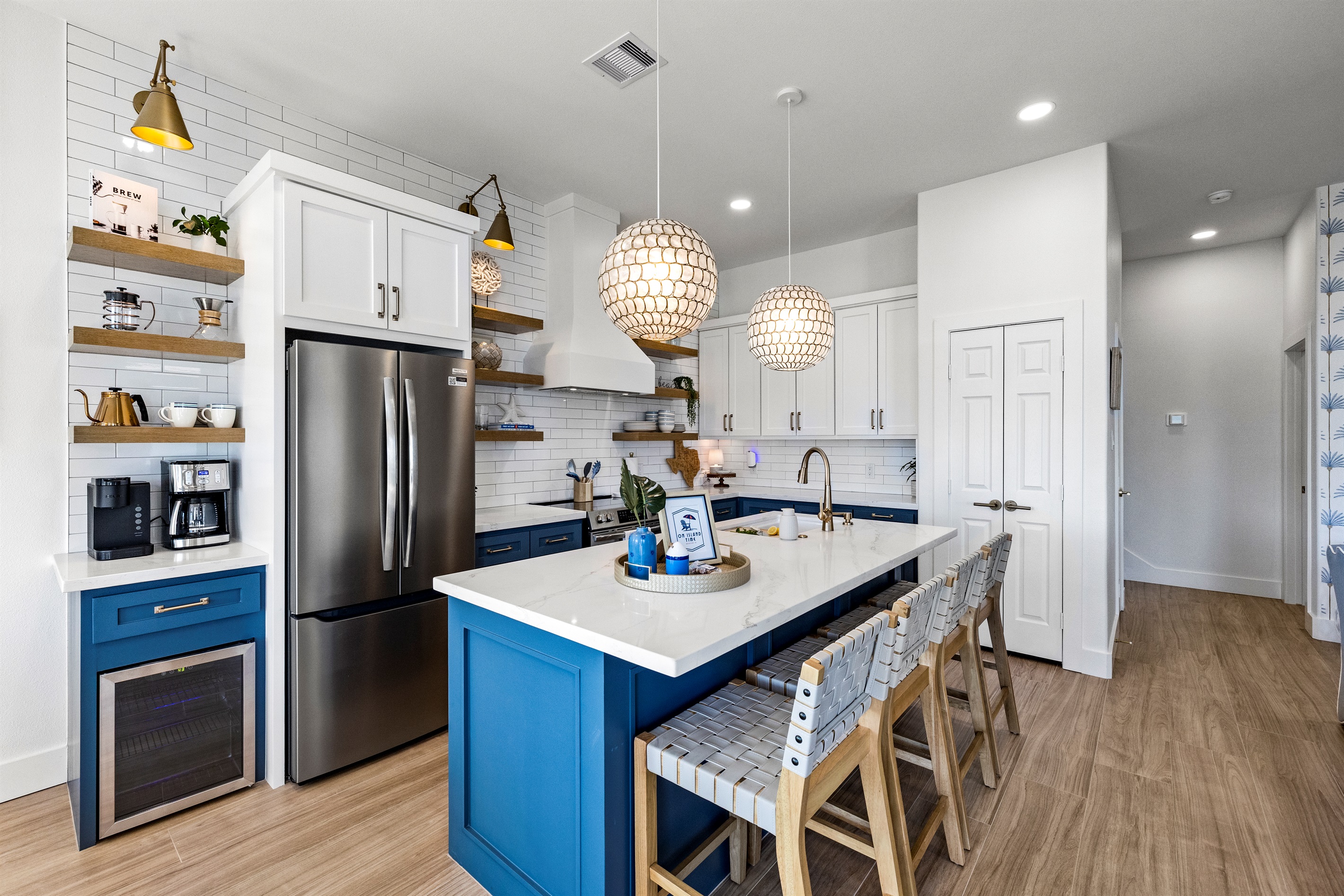 Beverage fridge provided to chill drinks to your preferred temperature.