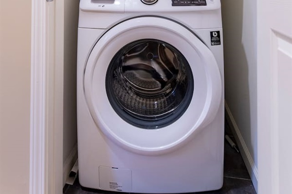 Full sized Washer and Dryer