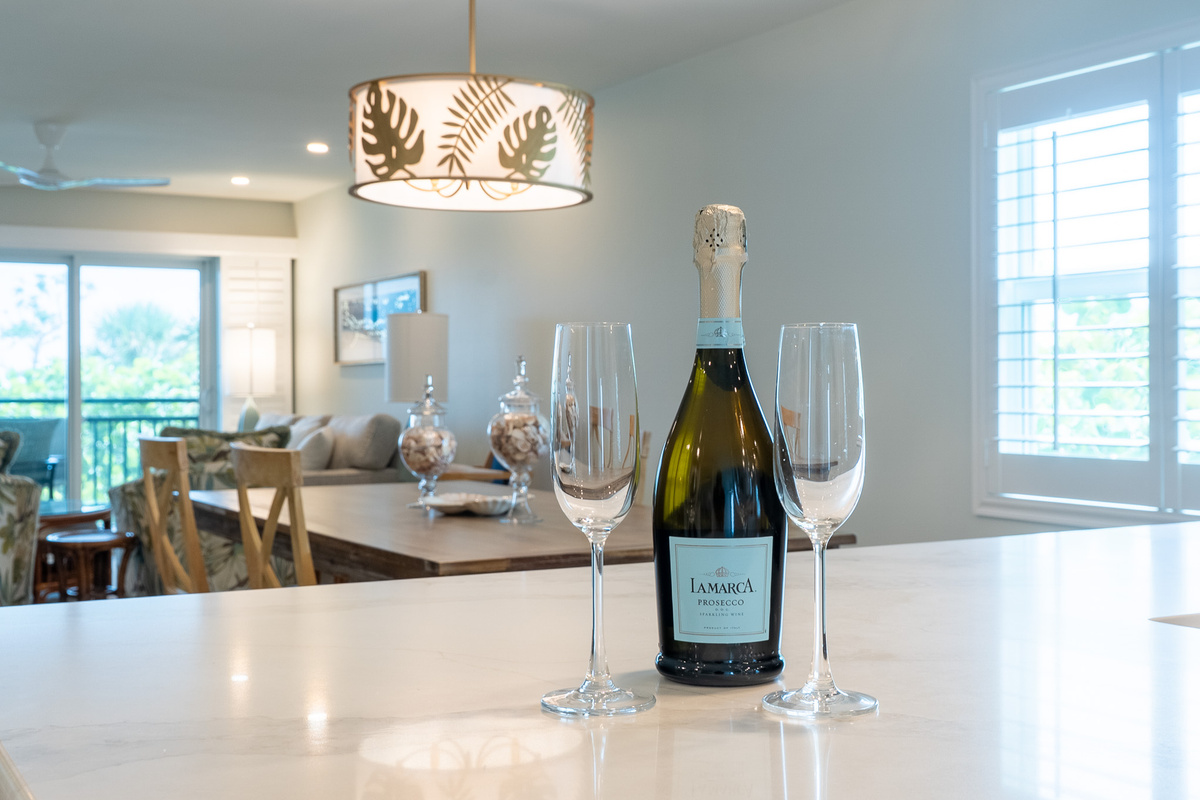 Complimentary Bubbles