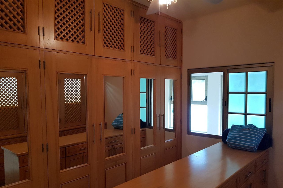 Master Suite I - Walk In Closet