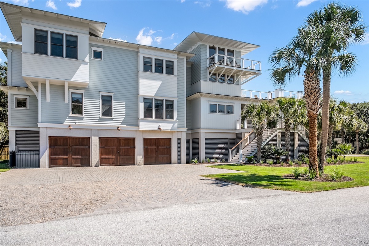 Side Exterior of Home Shore Thing | 4001 Palm Blvd | Isle of Palms, SC | IOP Escapes