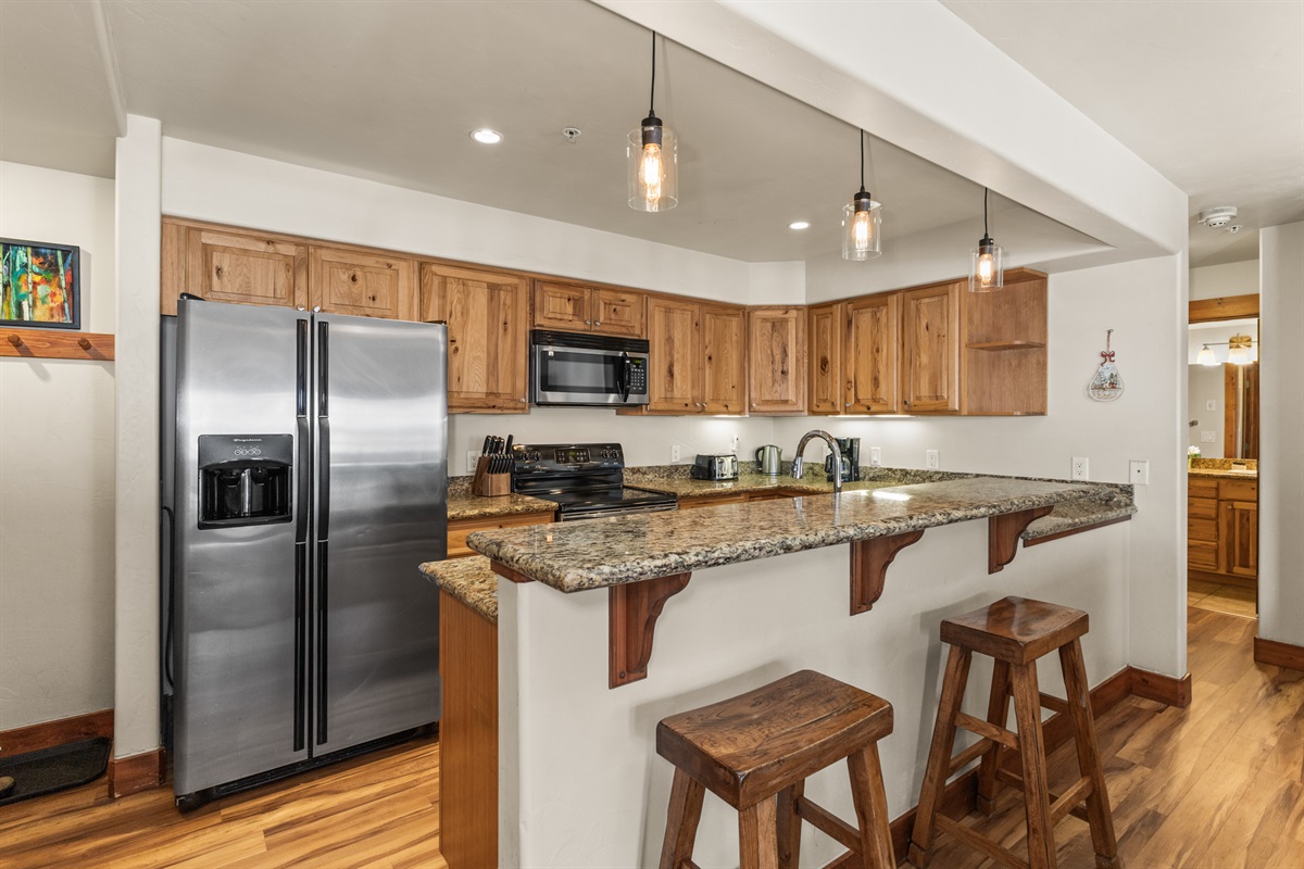 Kitchen | Island table