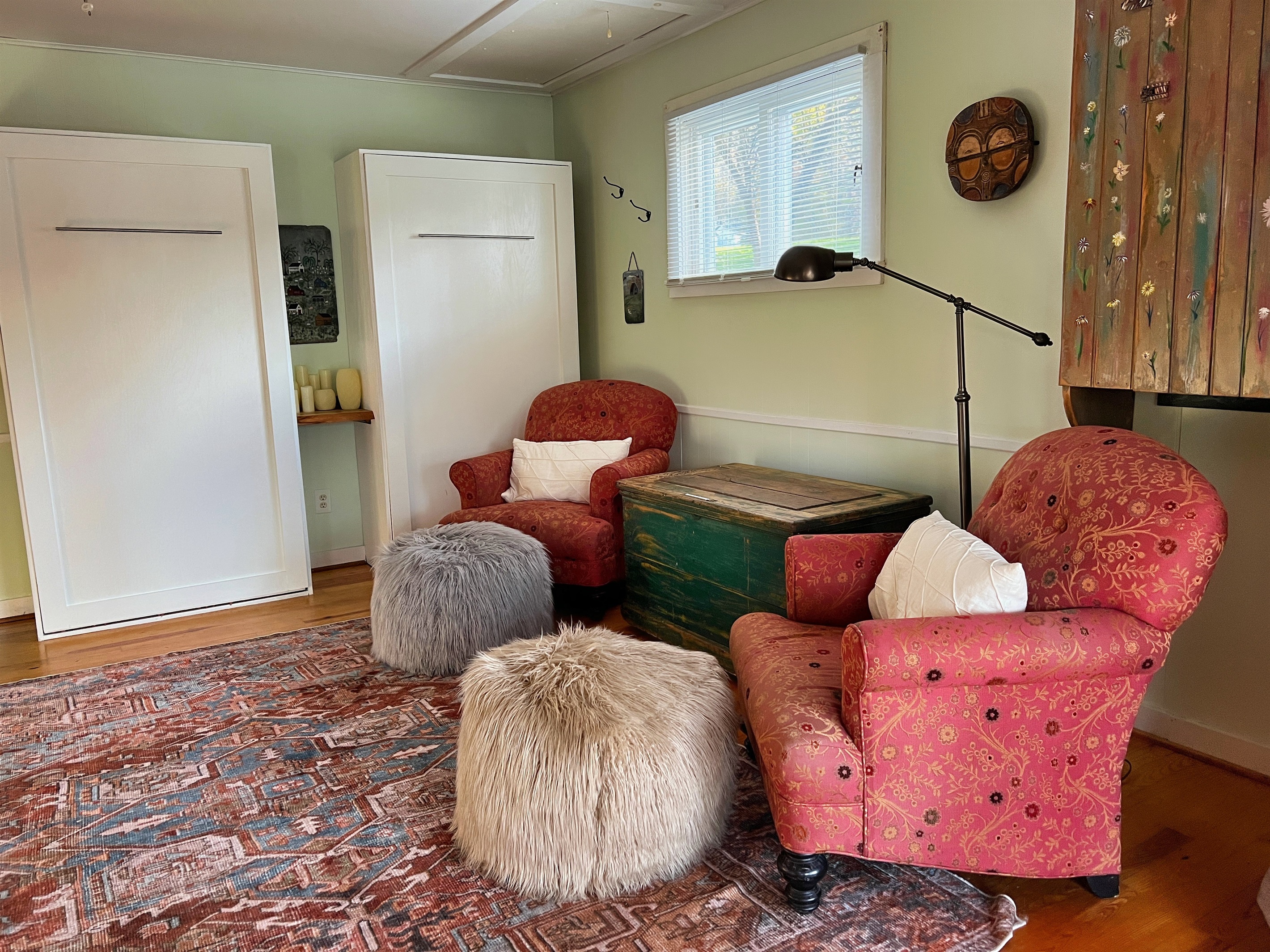 Little Pines living room sitting area