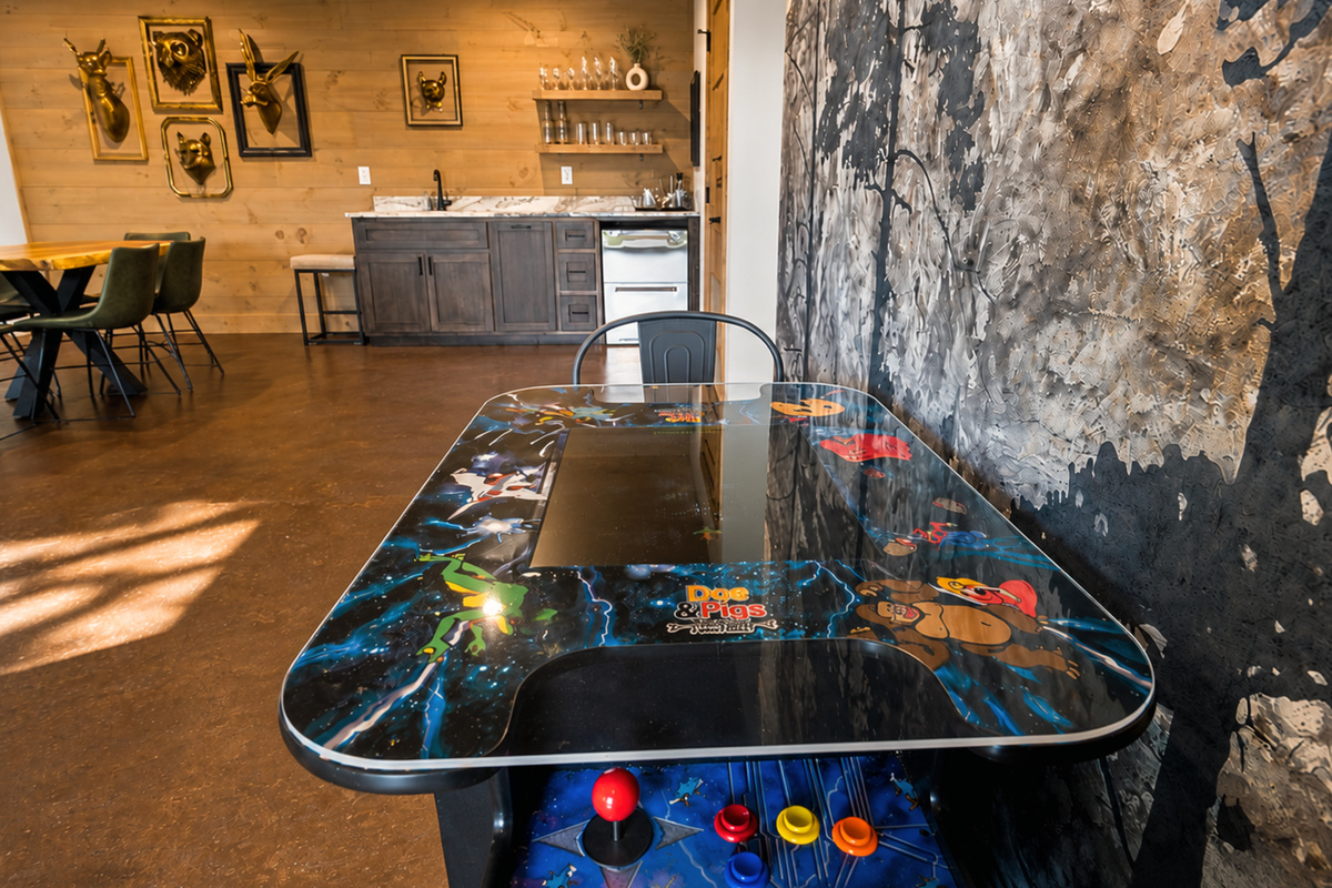 Throw it back with 400+ retro games! Nostalgia and friendly competition guaranteed.