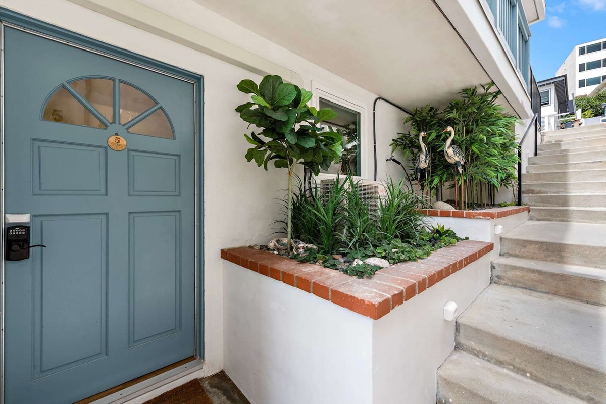 Private entry with self check-in key pad allowing flexible late check-ins.