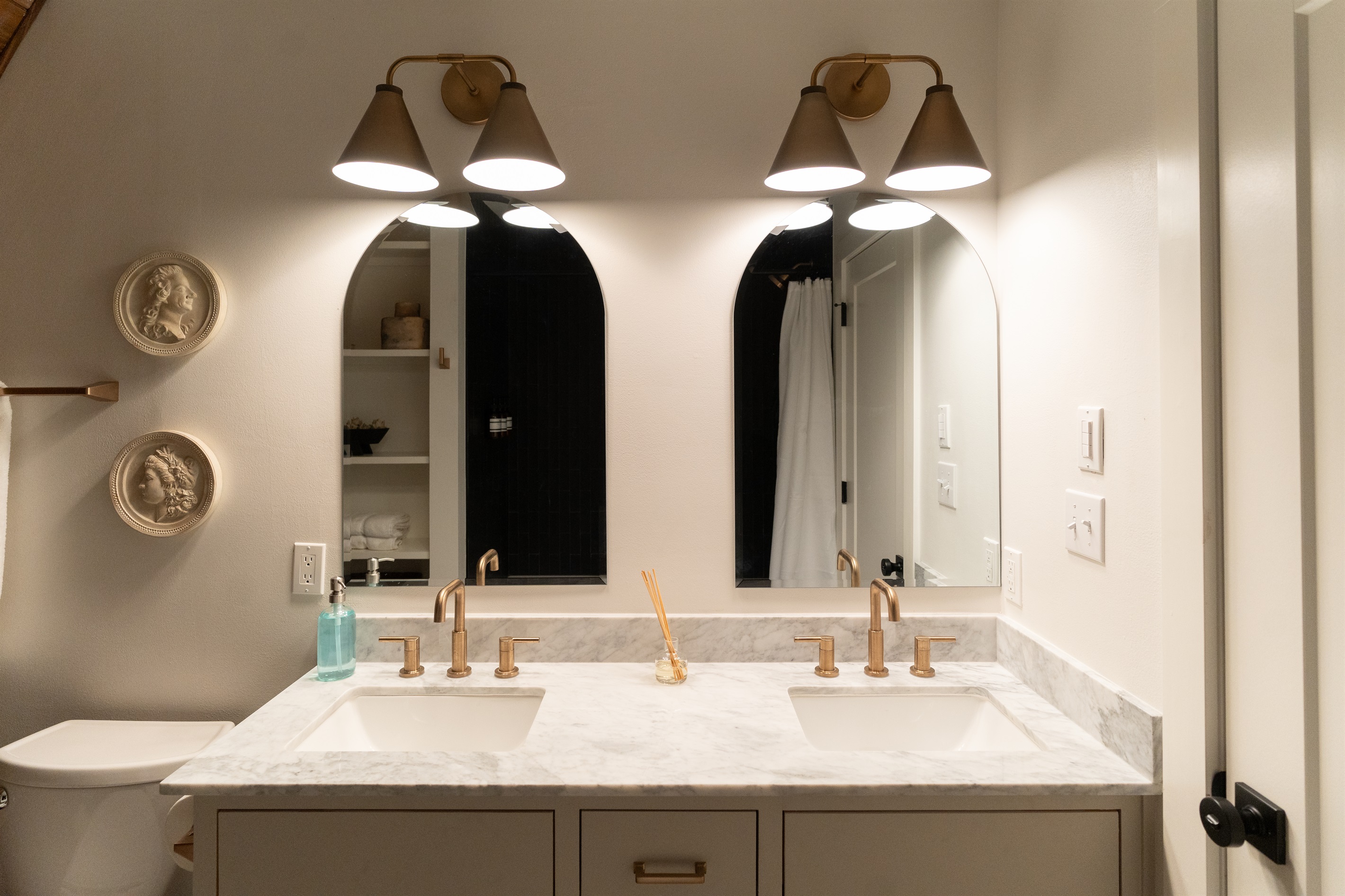 Comeback Downstairs Full Bathroom