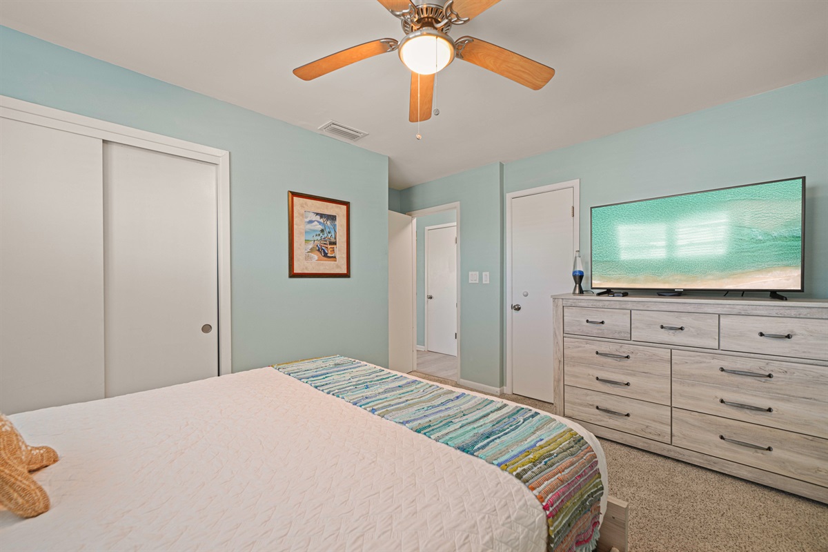 Every bedroom at The Gathering Place has its own TV and cable box. The queen guest room also has a driftwood dresser and closet. Sleeps 6.
