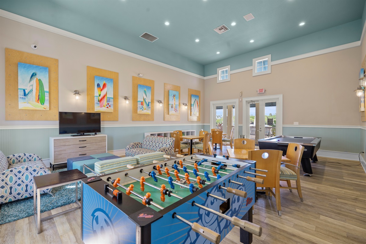 After a beach day, come here for a friendly foosball rivalry, a quick pool game, and a movie on the big screen - air-conditioned, easy, and social. It's the kind of night that turns into your favorite vacation memory.
