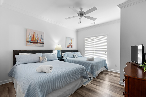 Bedroom 3 (2 Queen Beds)