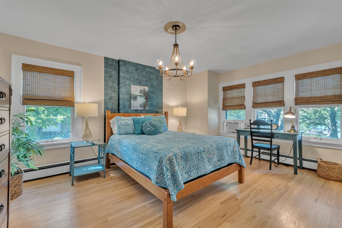 Bedroom #1, Queen Bed