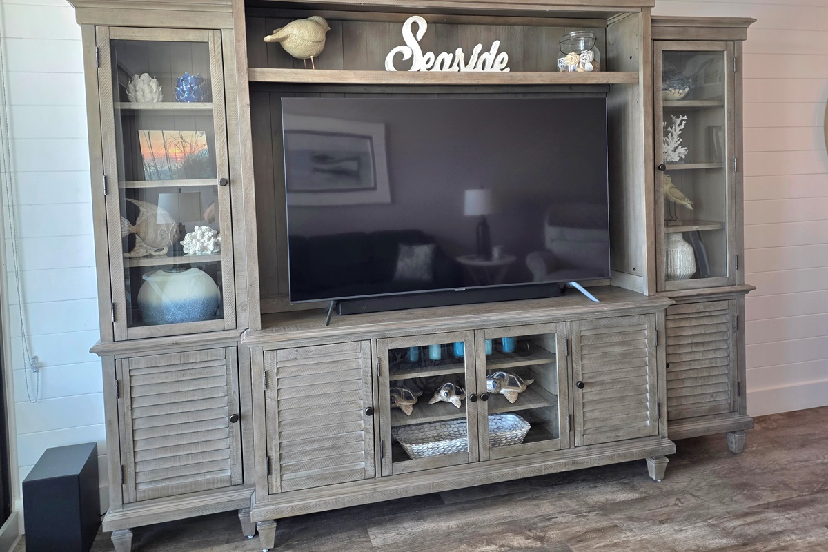 Custom Entertainment unit with a 65" TV