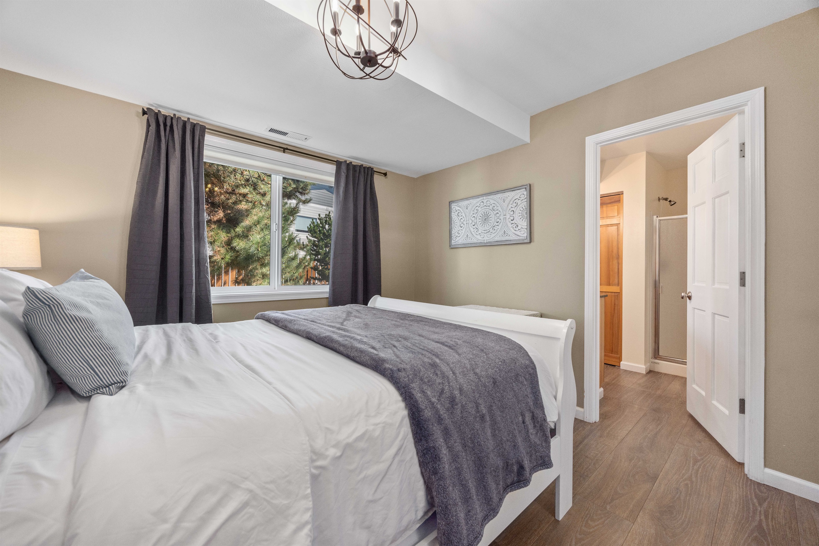 Downstairs Bedroom with Ensuite Bathroom