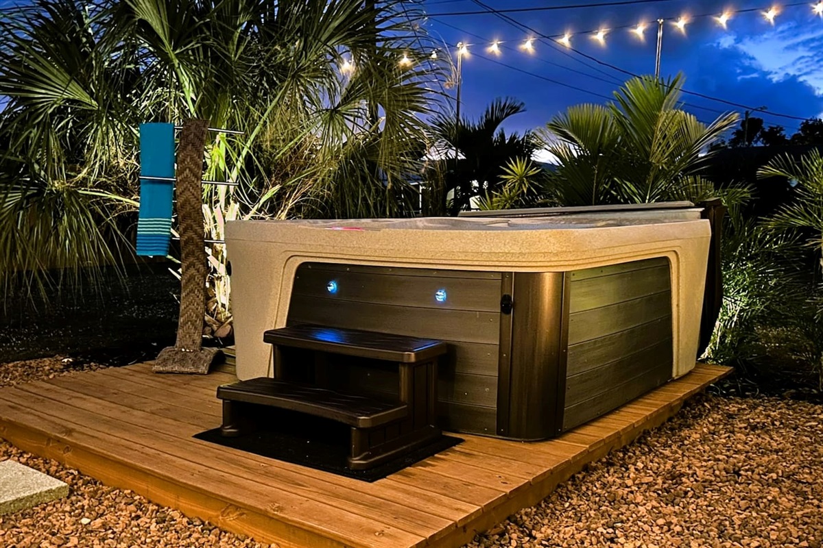 Hot Tub to help you relax and decompress with those you love. Towels provided, with towel rack to place them on. We've imagined a space we feel anyone would enjoy.