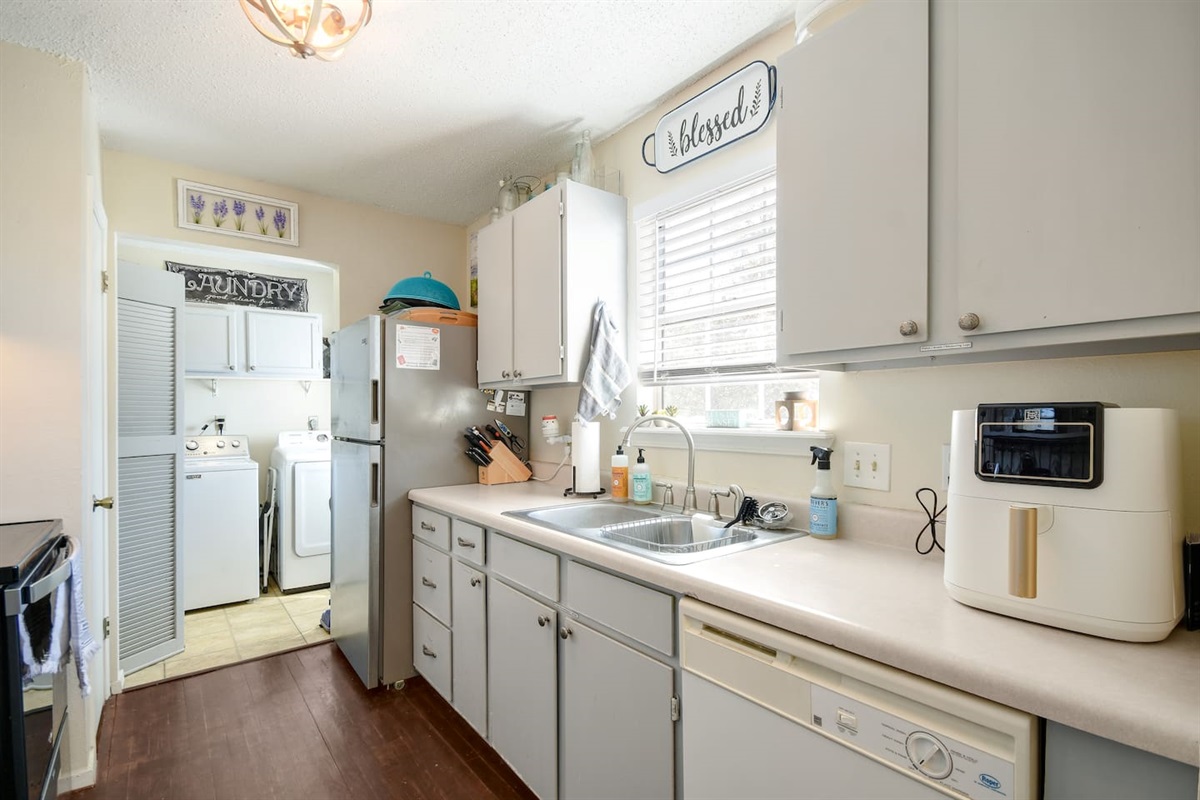 Fully equipped kitchen