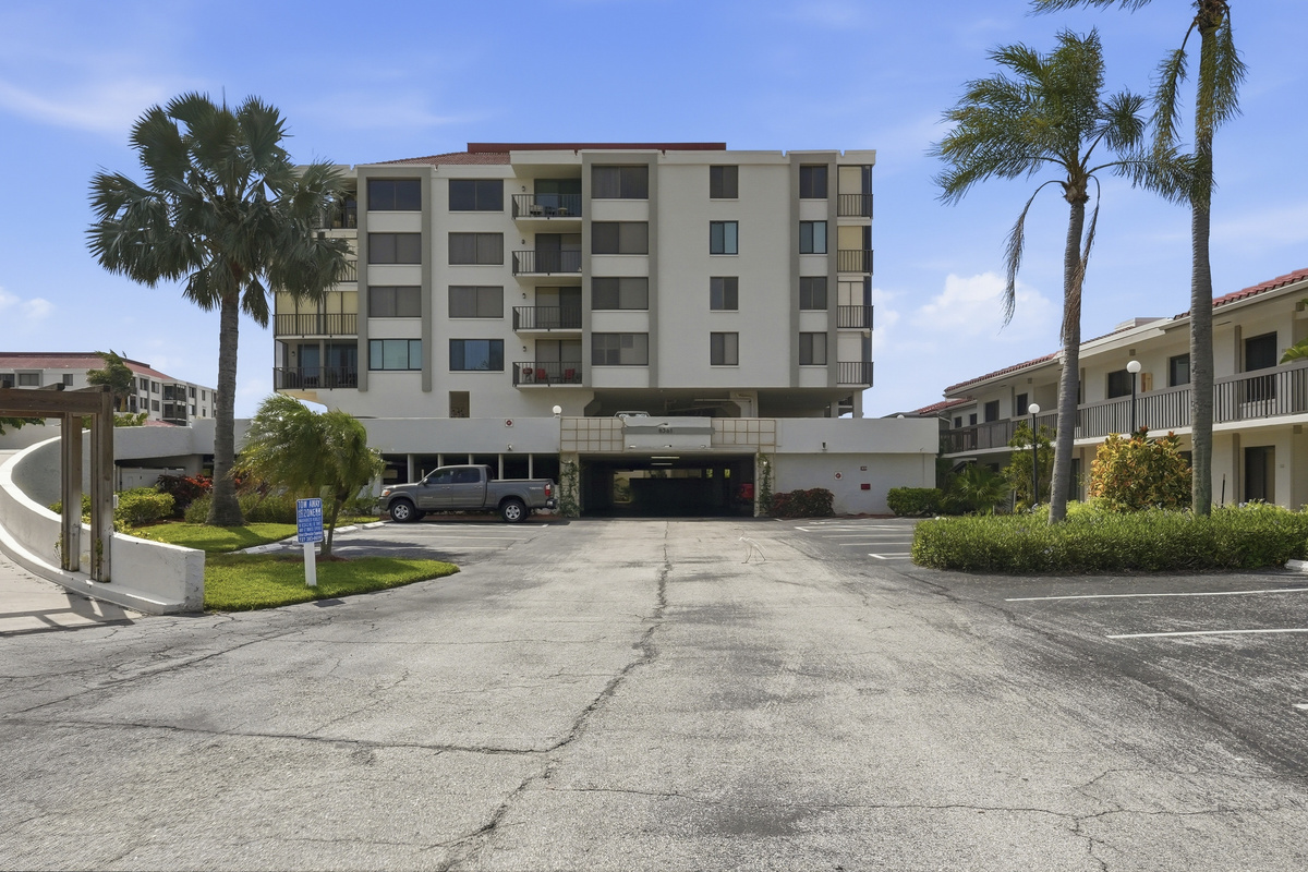 Located within the well-maintained Bahia del Mar community in Isla del Sol, the property offers a peaceful coastal setting with convenient access to beaches, local attractions, and community amenities.