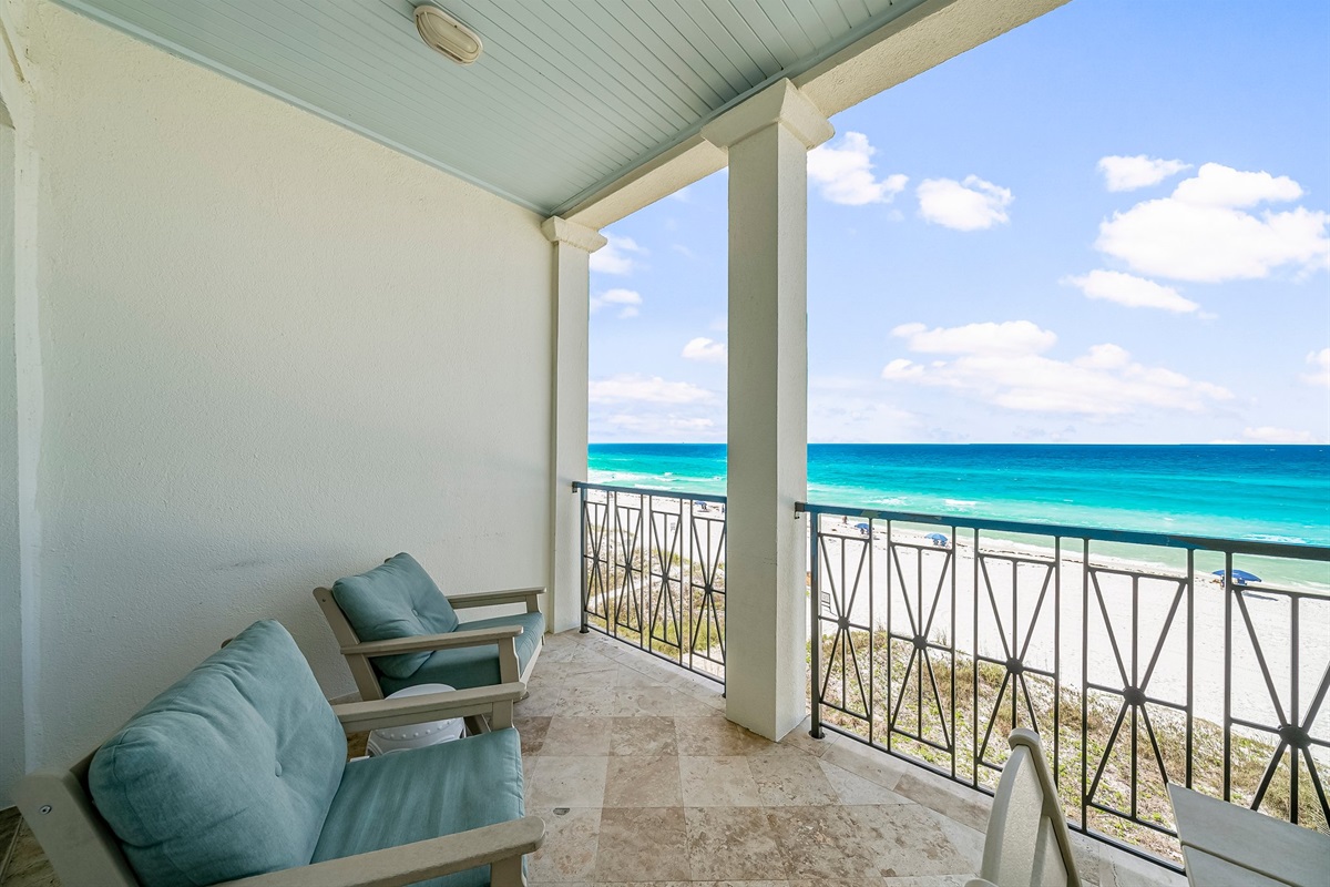 Soak in those Beach and Gulf Views!