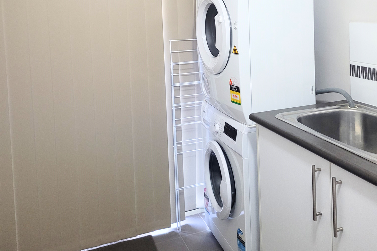 Large Laundry with Washing Machine & Clothes dryer