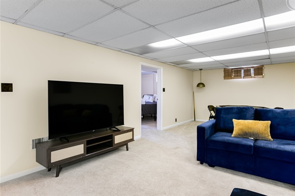 TDJ Getaway<>4BR Home w/game room, photo 18