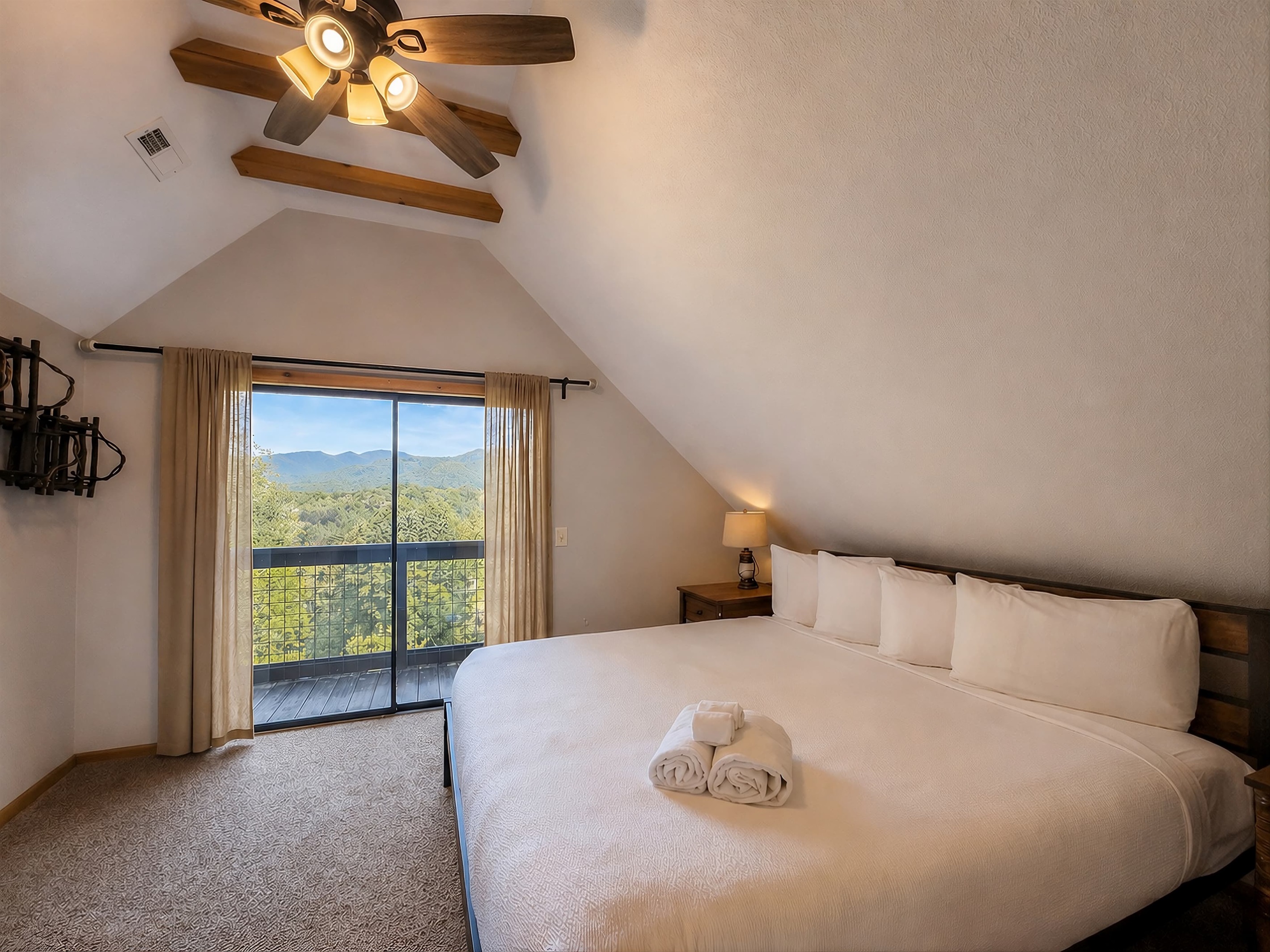 upper level bedroom - king bed