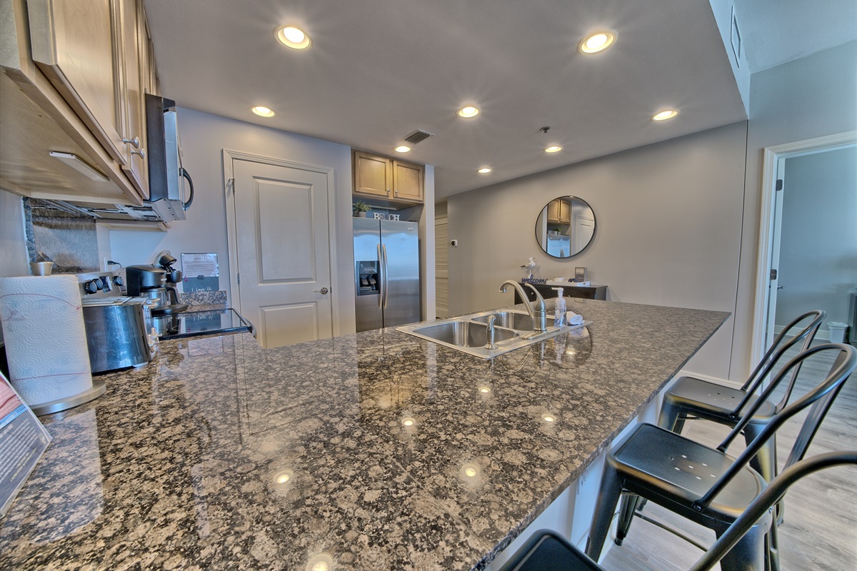Kitchen w/ Bar Seating